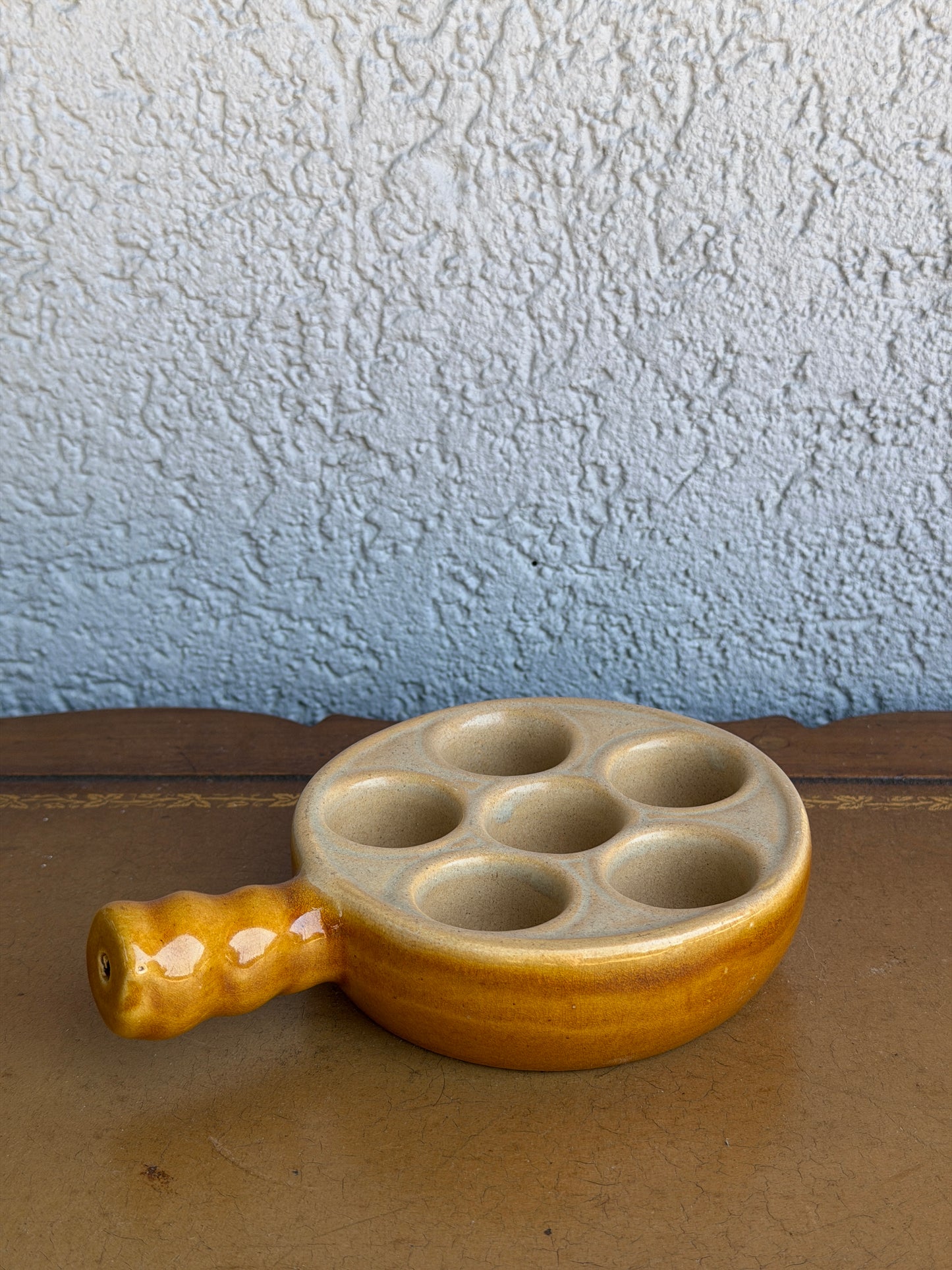 Two Tone Escargot Tray - Mustard & Beige