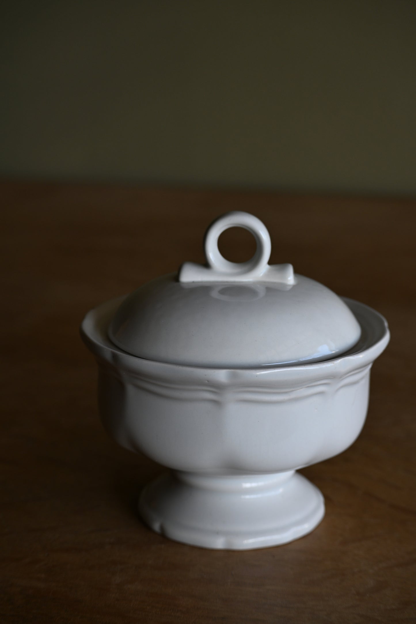 Covered Sugar Bowl Candle