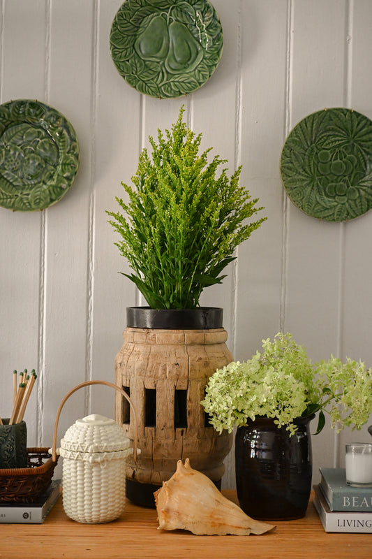 Wagon Hub Vase II
