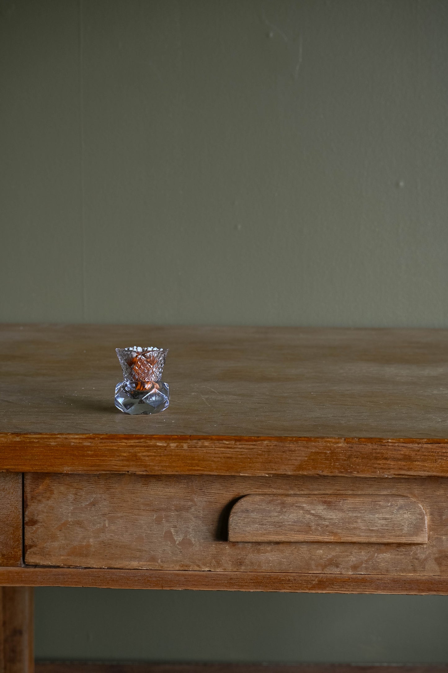 Mini Scallop Glass Match Holder