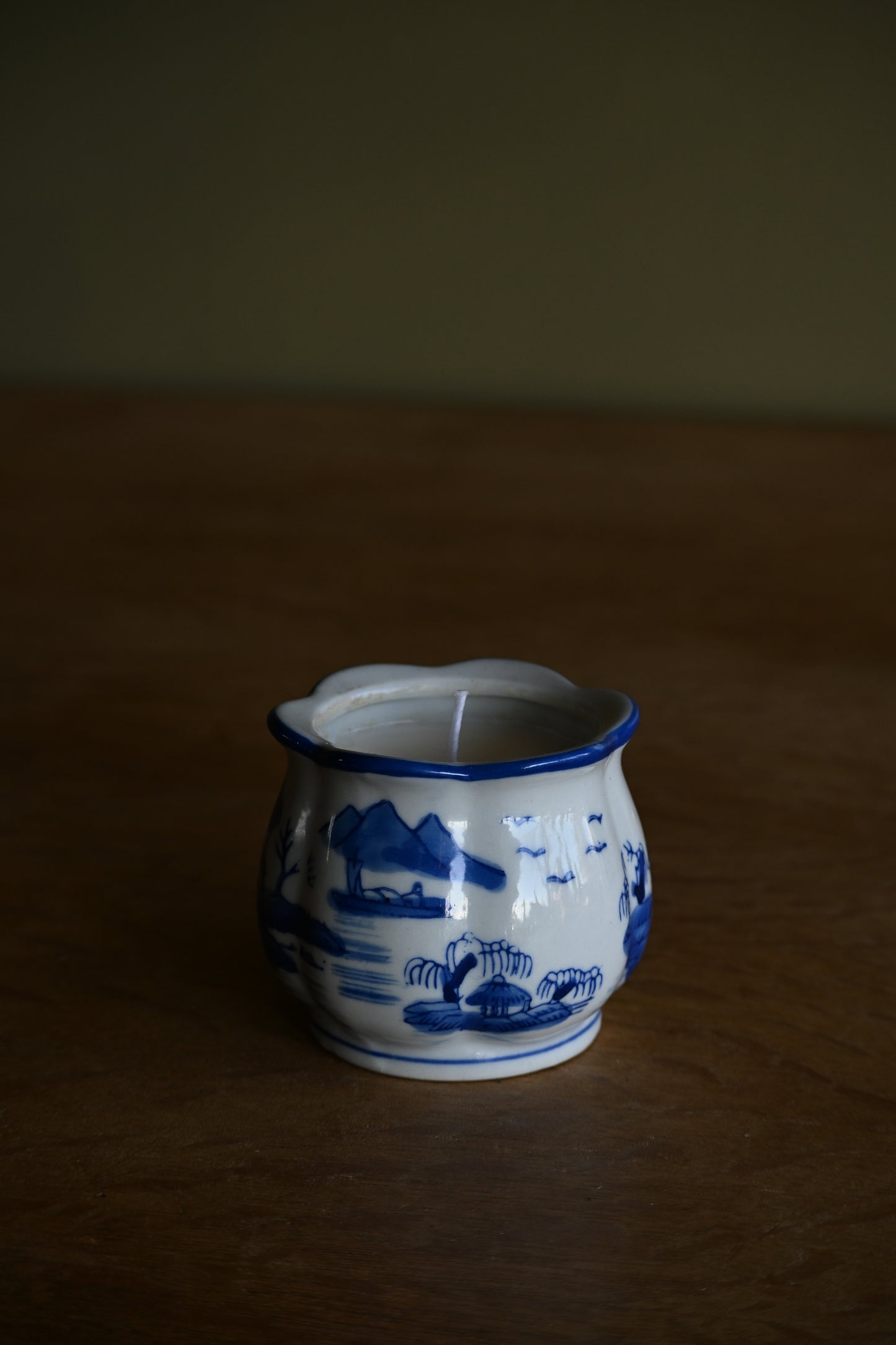 Mountain Scene Pot Candle