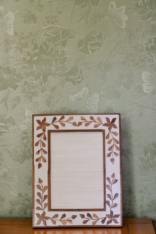 5x7 Wood Inlay Botanical Photo Frame