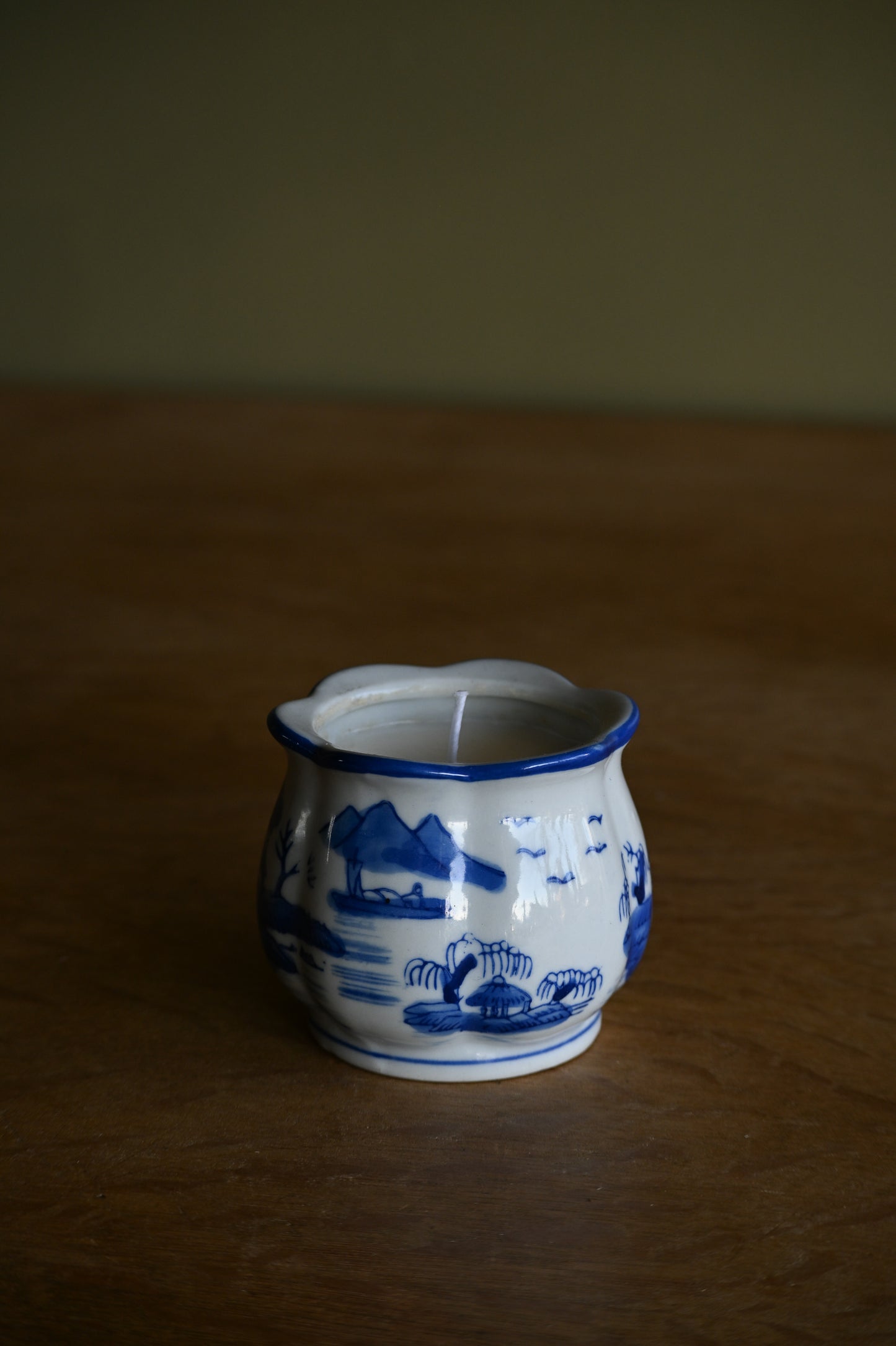Mountain Scene Pot Candle